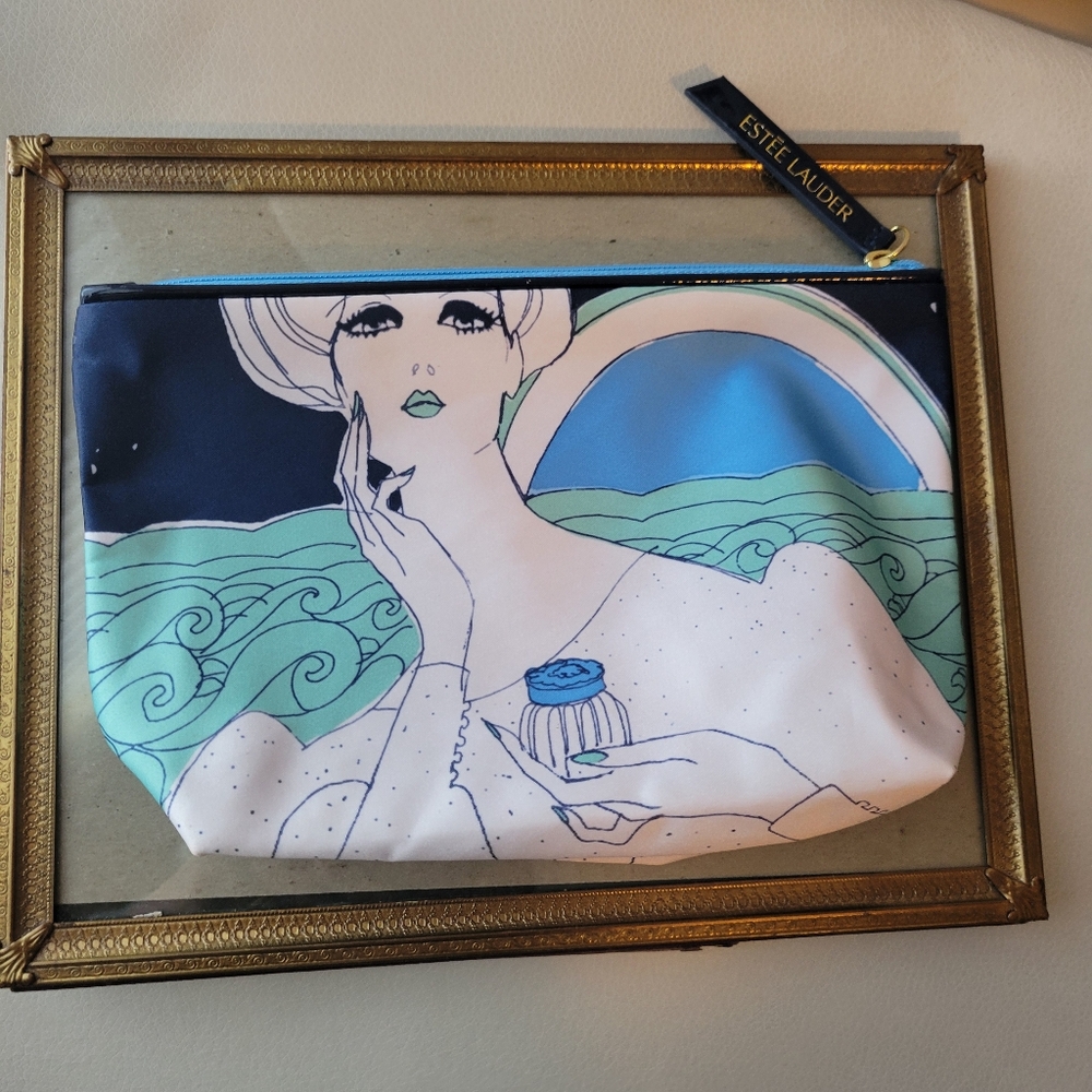 Estee Lauder Cosmetic Case ~ Travel ~ Storage ~ Organization ~ Mod Lady Image ~